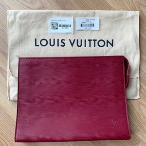 Rare Limited Edition Louis Vuitton Epi Toiletry 26